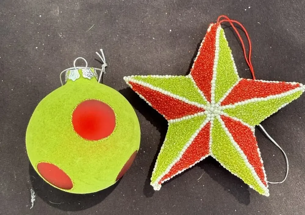 Dept 56 Whimsical Christmas ornament Beaded Star & Flocked Ball -Lo10